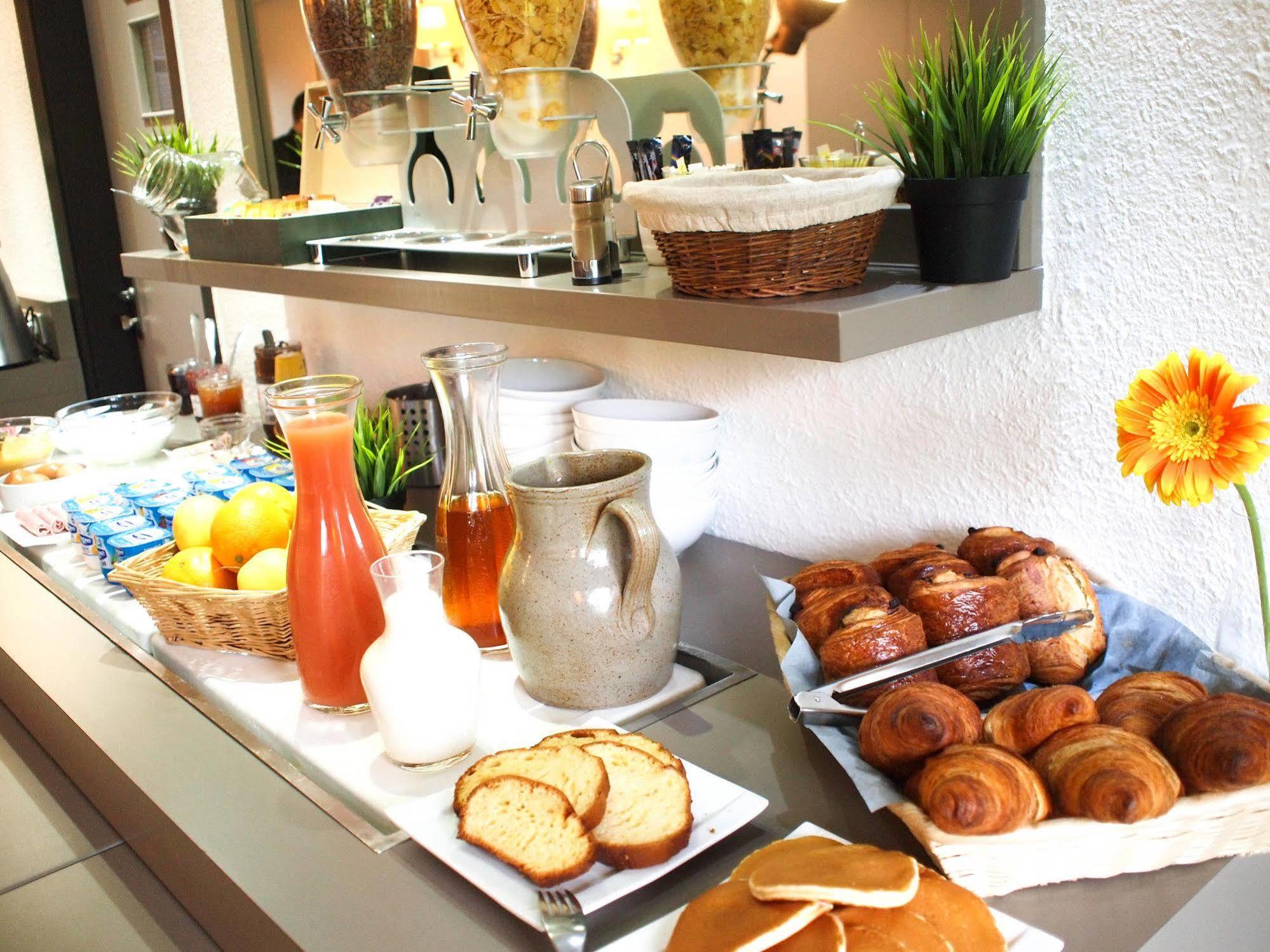 Hotel Inn Design Resto Novo Challans Bagian luar foto