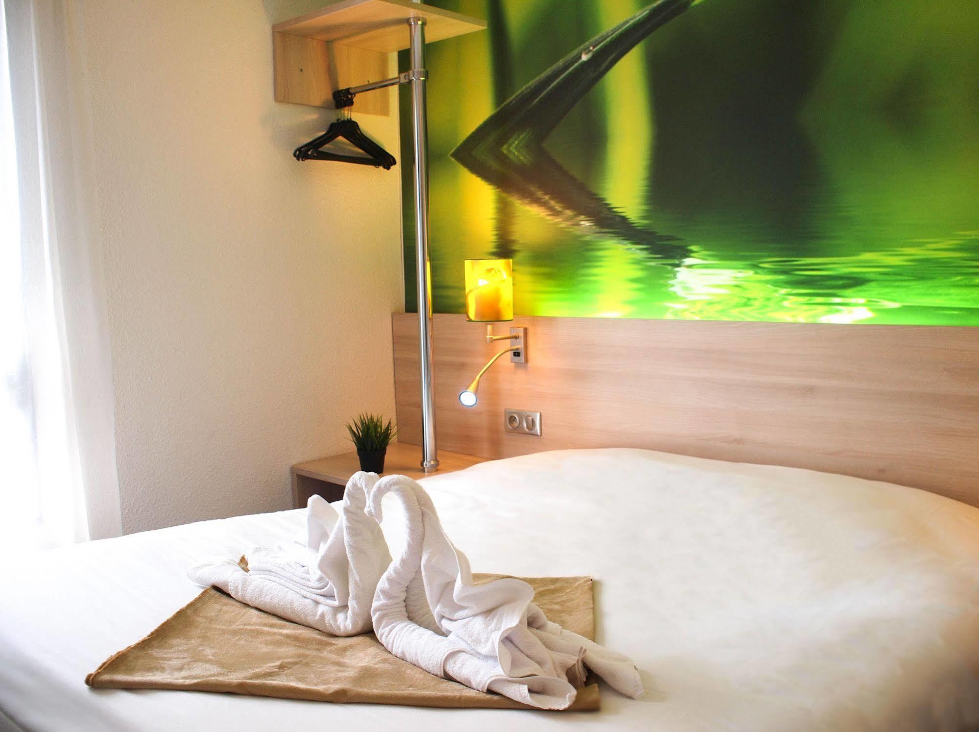 Hotel Inn Design Resto Novo Challans Bagian luar foto